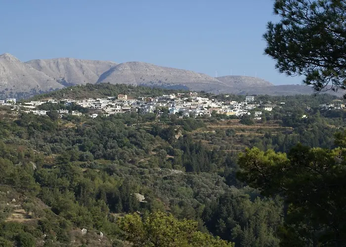 Nyaraló O Ioannis Kritinía